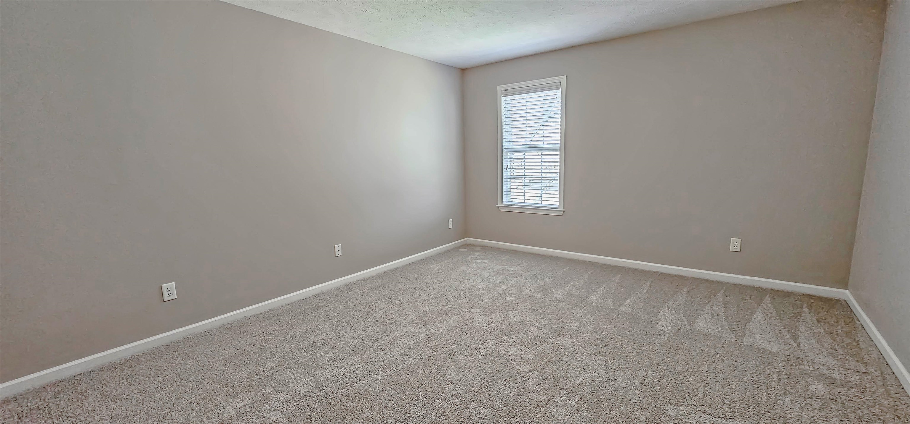 8678 ASHBURY OAK DR