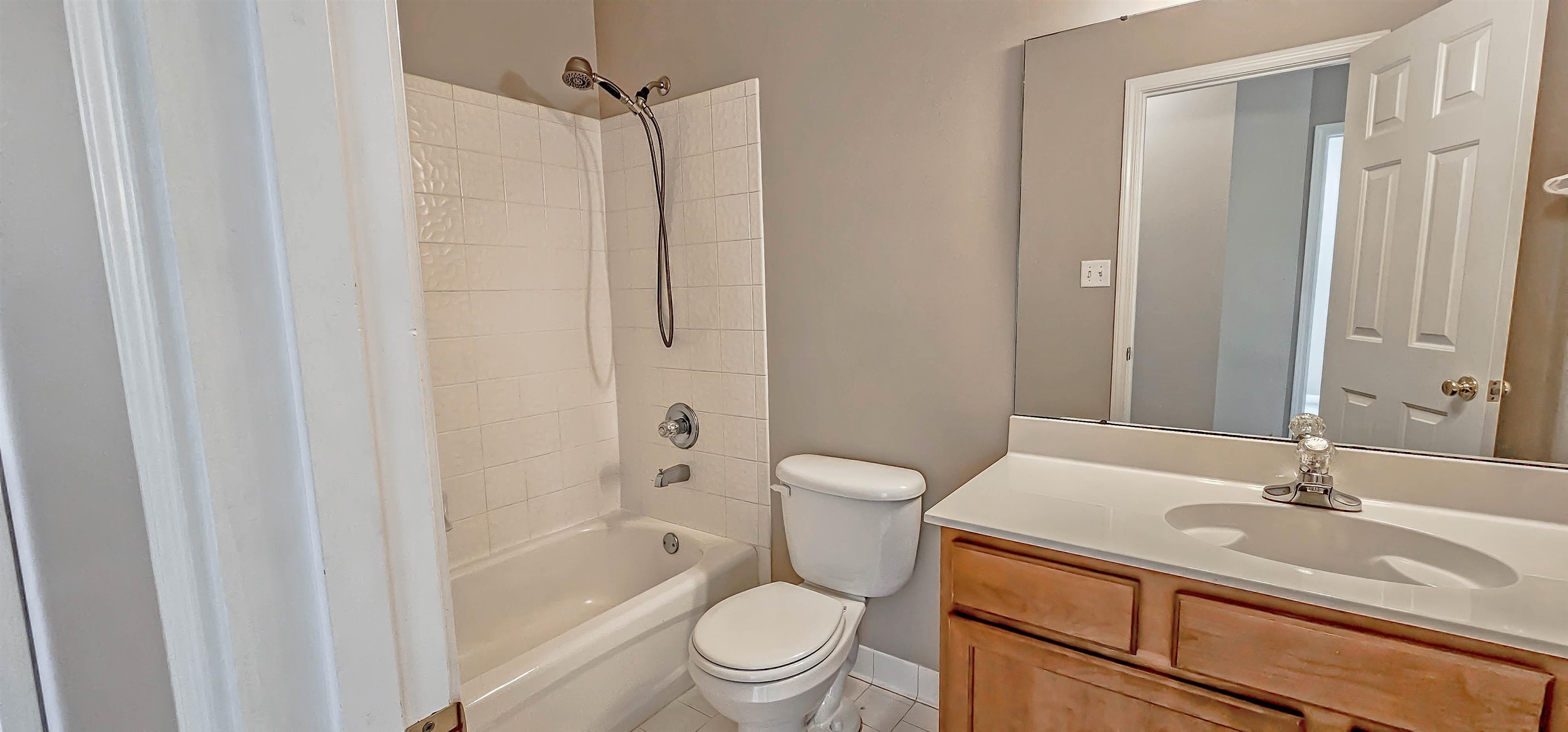 8678 ASHBURY OAK DR