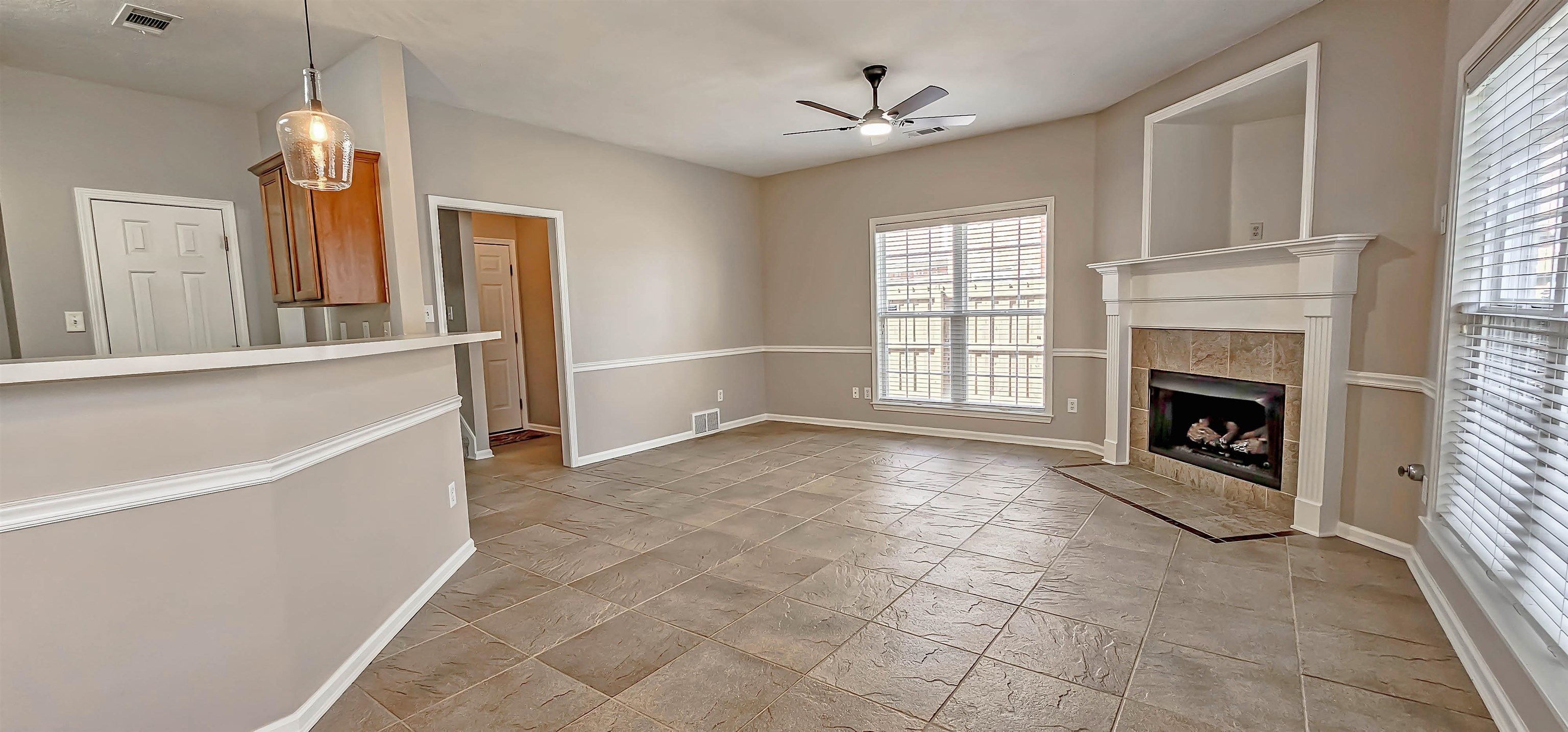 8678 ASHBURY OAK DR