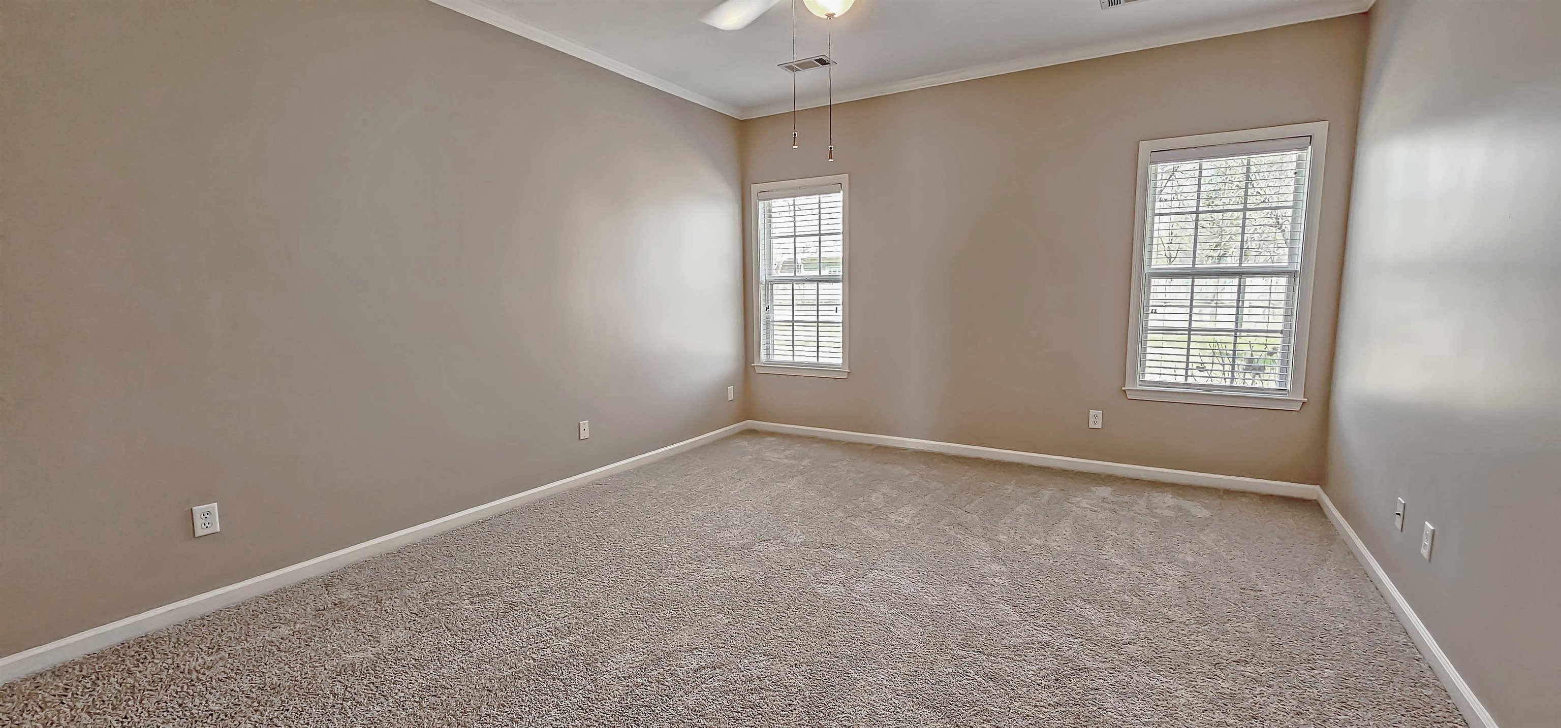 8678 ASHBURY OAK DR