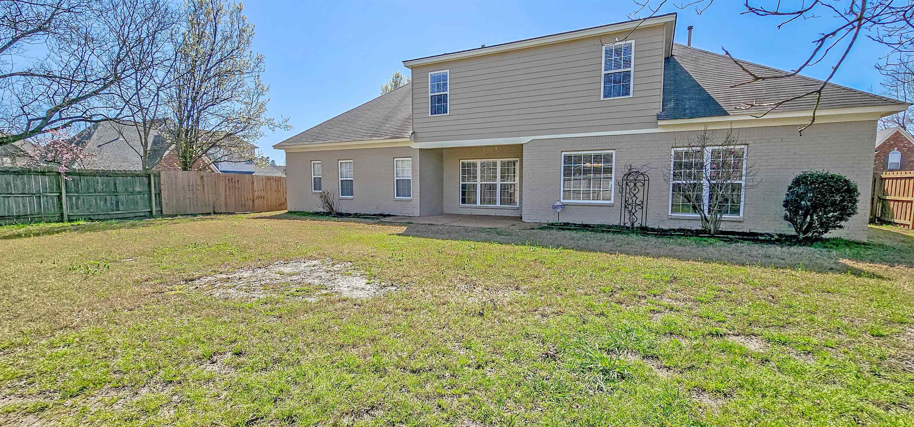8678 ASHBURY OAK DR