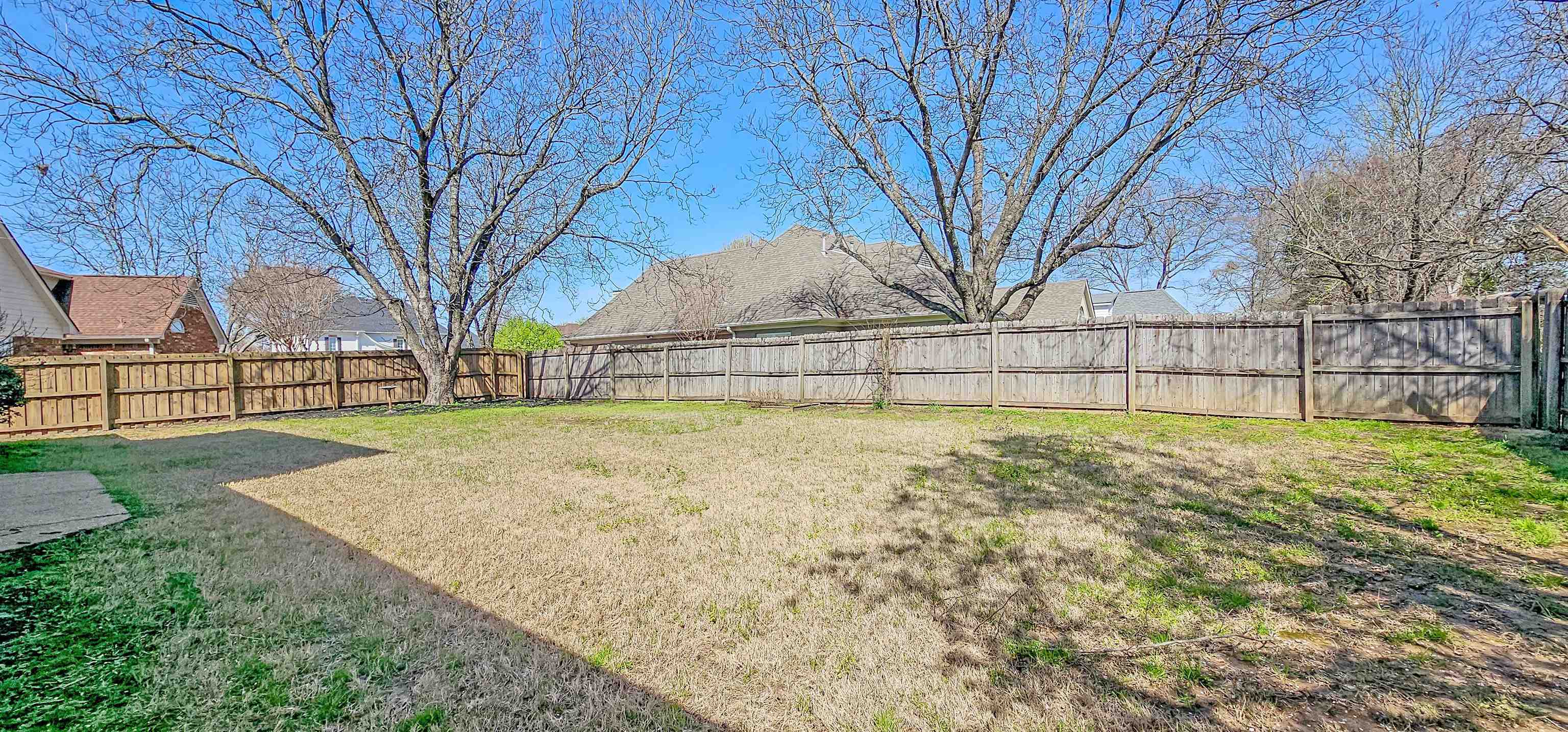8678 ASHBURY OAK DR