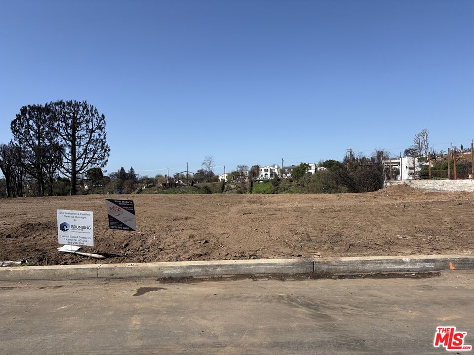 1061 Villa View Dr