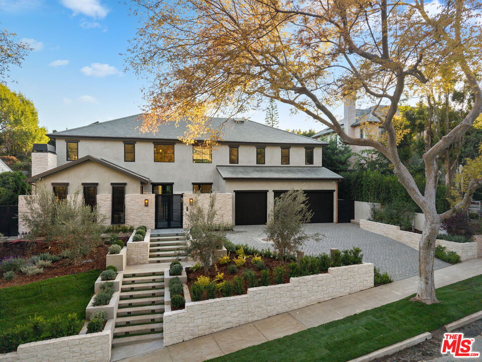 10444 Charing Cross Rd