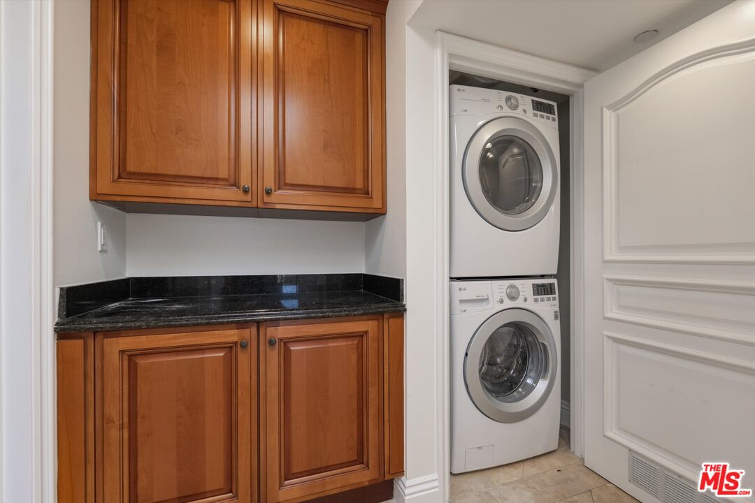 1610 Camden Ave Unit: 401