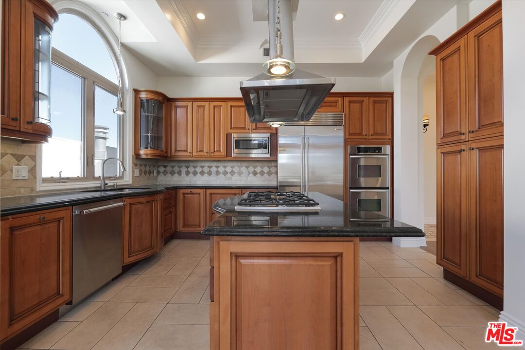 1610 Camden Ave Unit: 401