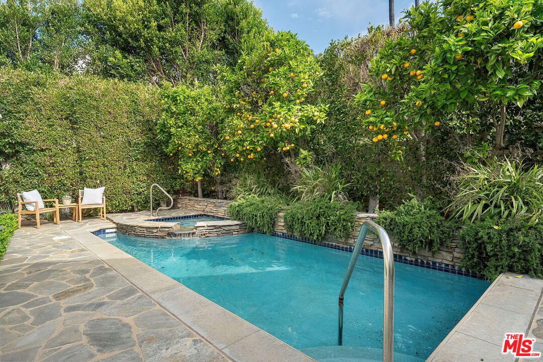 501 Ocampo Dr