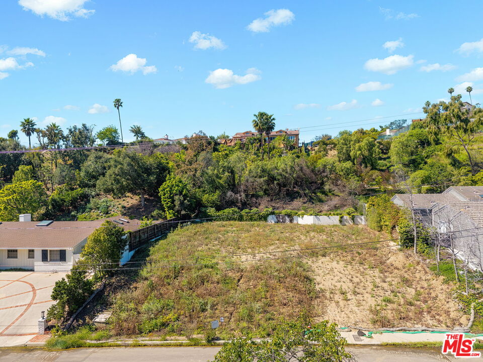 1109 Maroney Ln