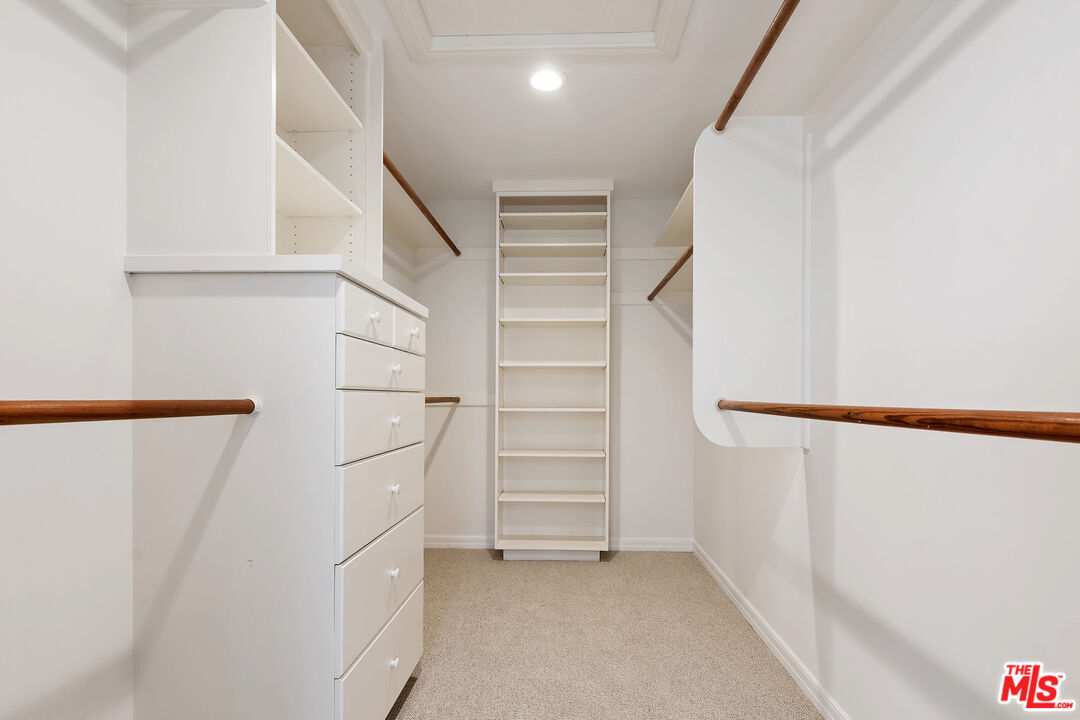 360 Alma Real Dr
