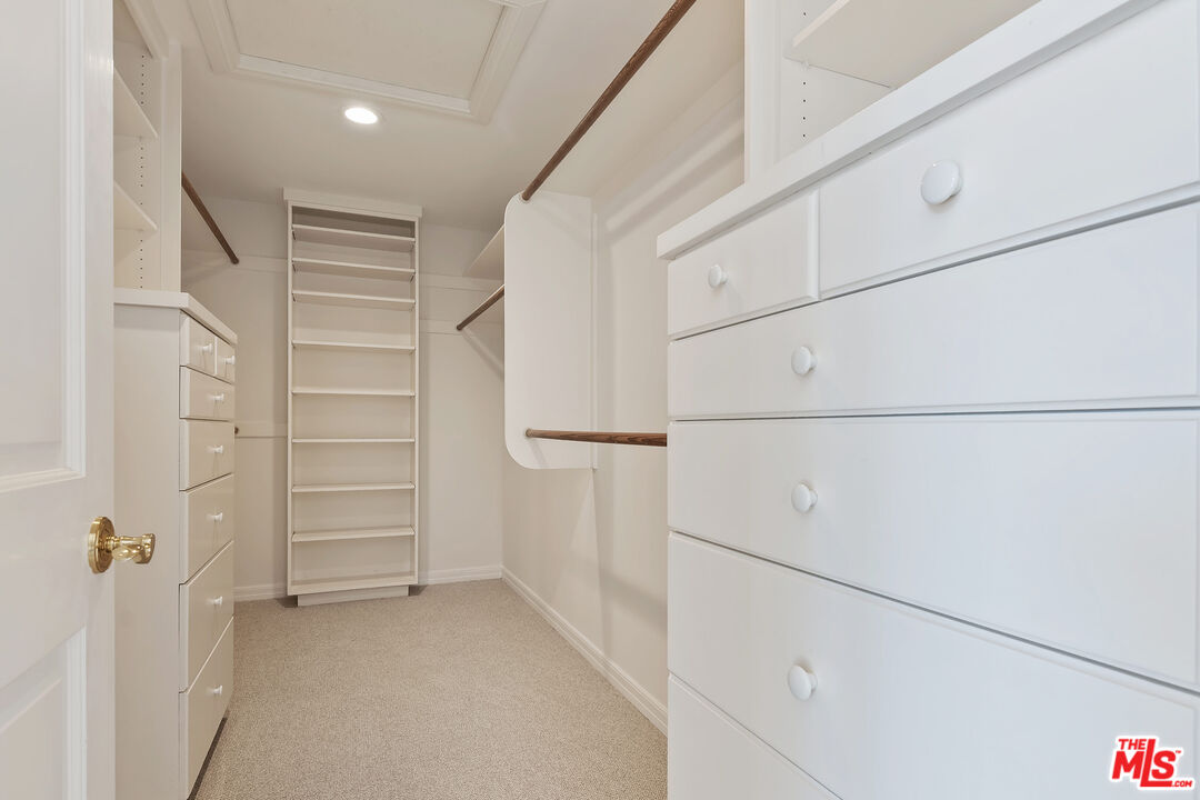 360 Alma Real Dr