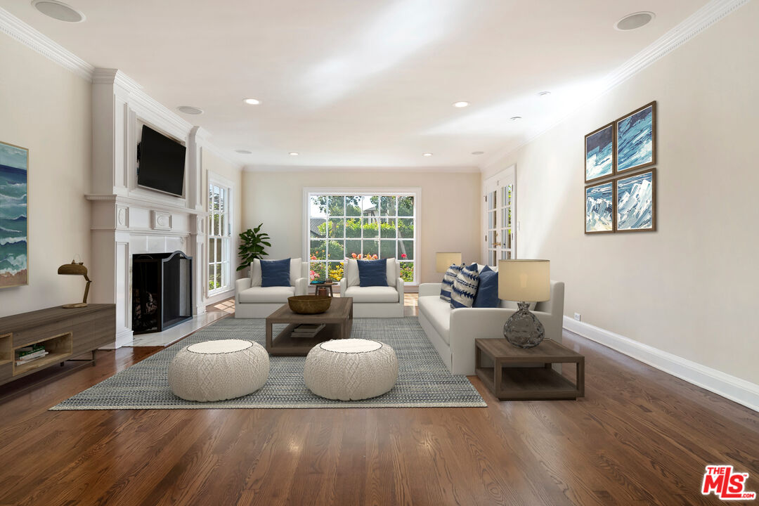 360 Alma Real Dr