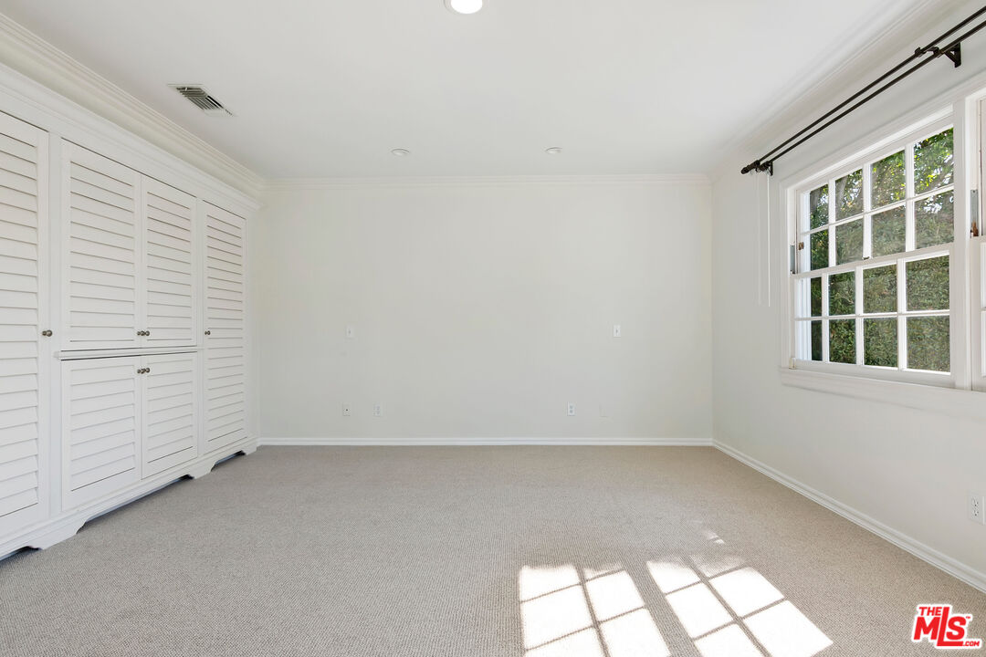 360 Alma Real Dr