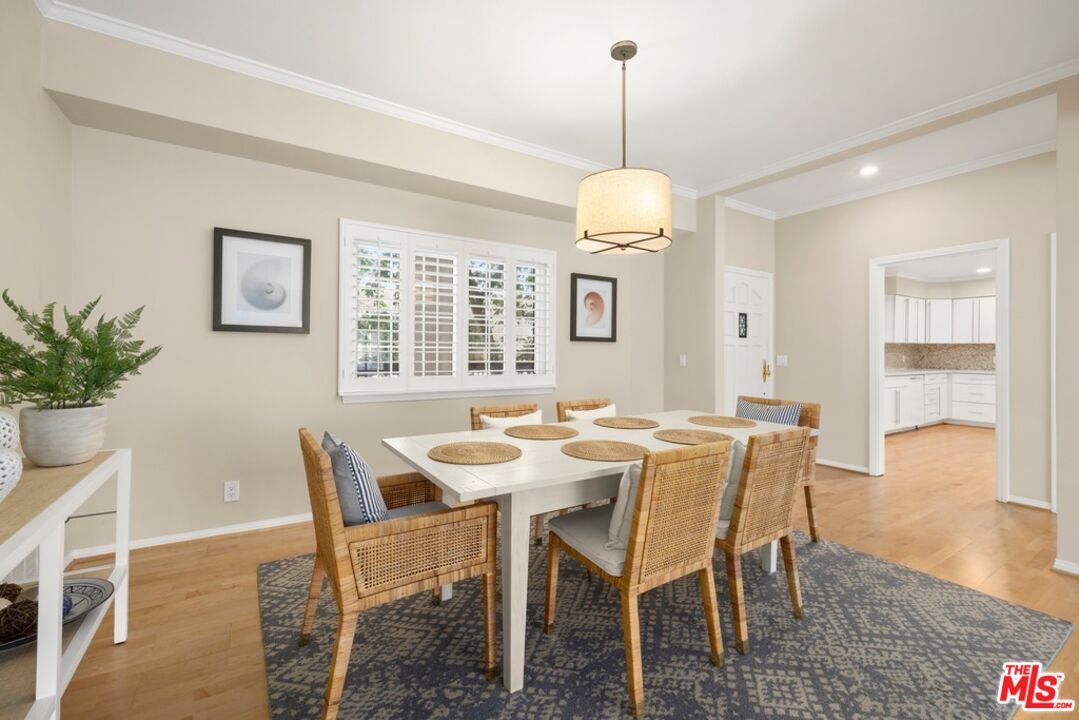 1247 10th St Unit: 4