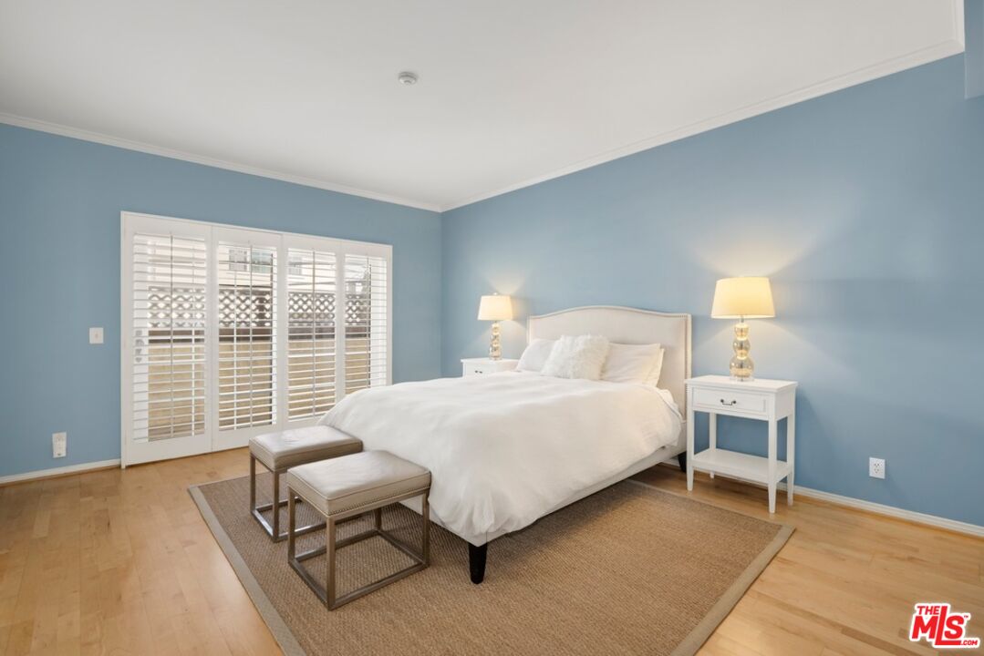 1247 10th St Unit: 4