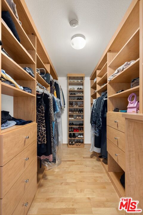 1247 10th St Unit: 4