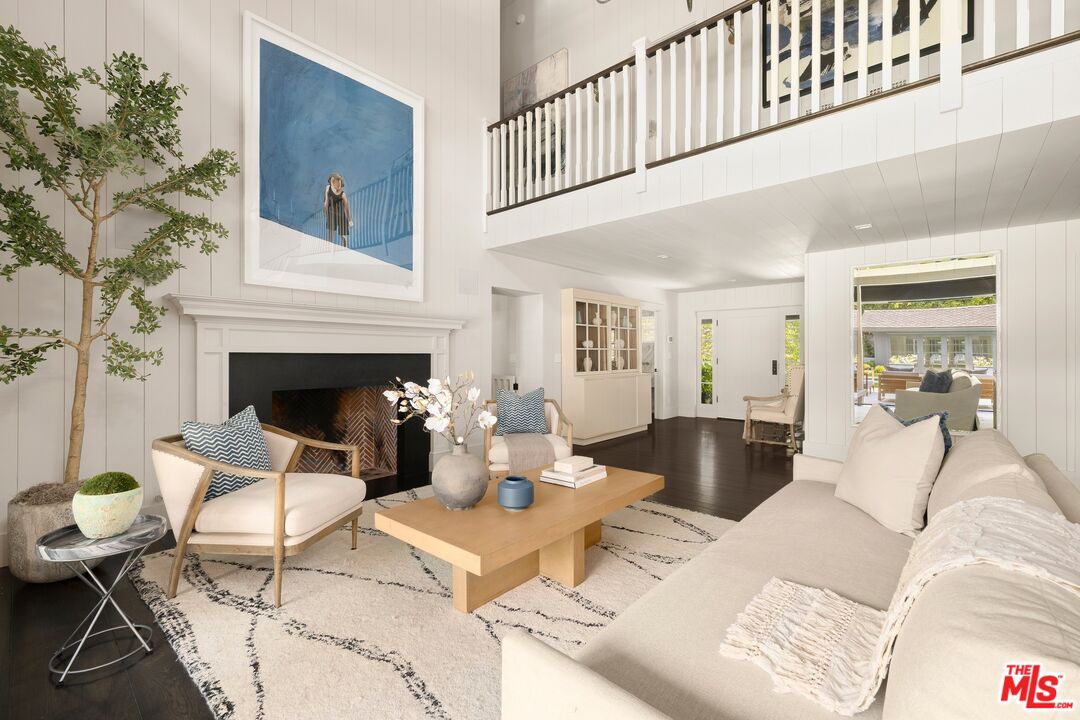 14901 Ramos Pl