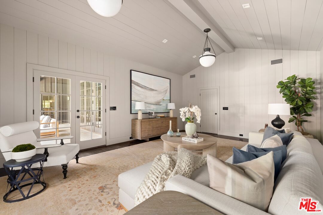 14901 Ramos Pl