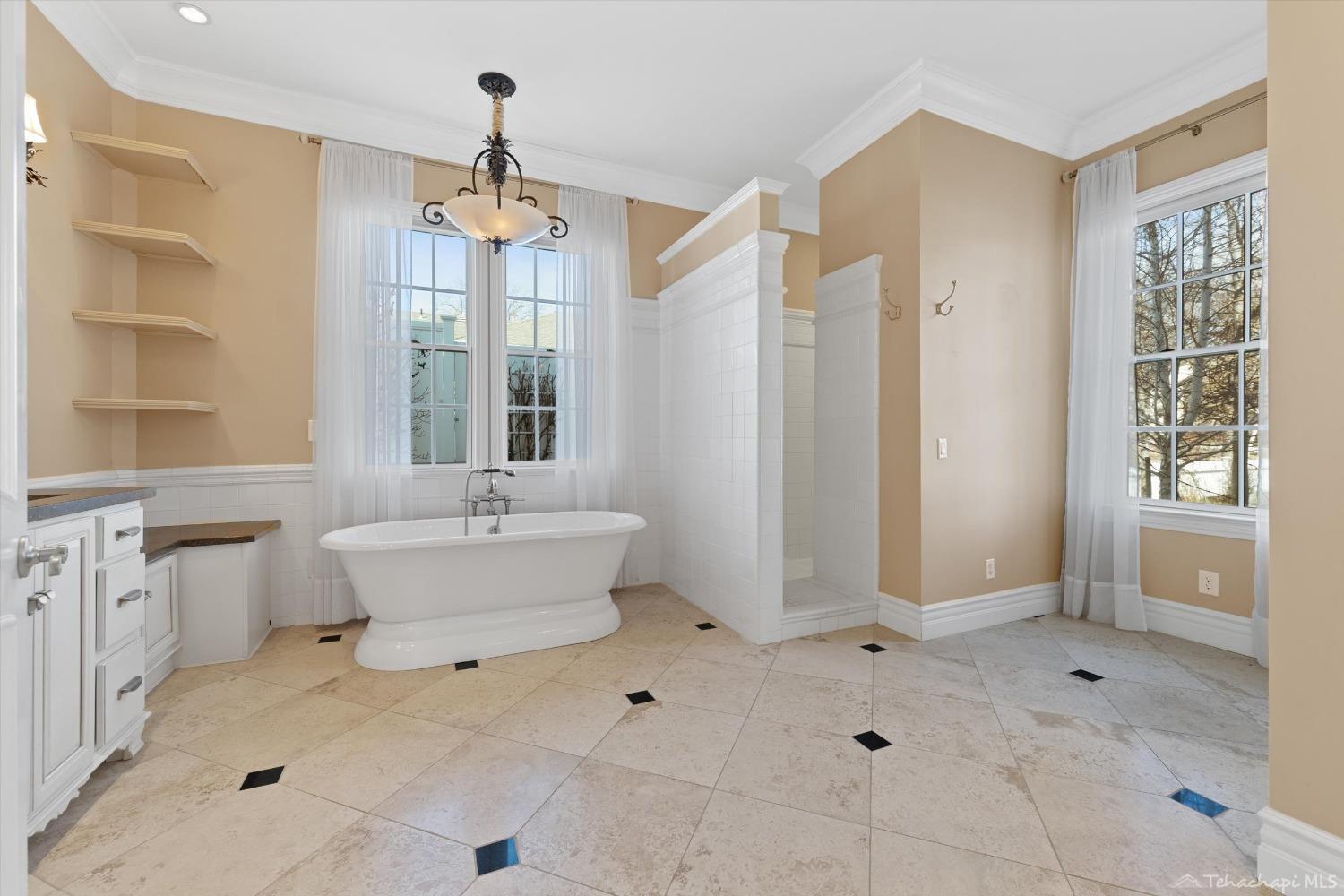 28710 Gleneagle Court