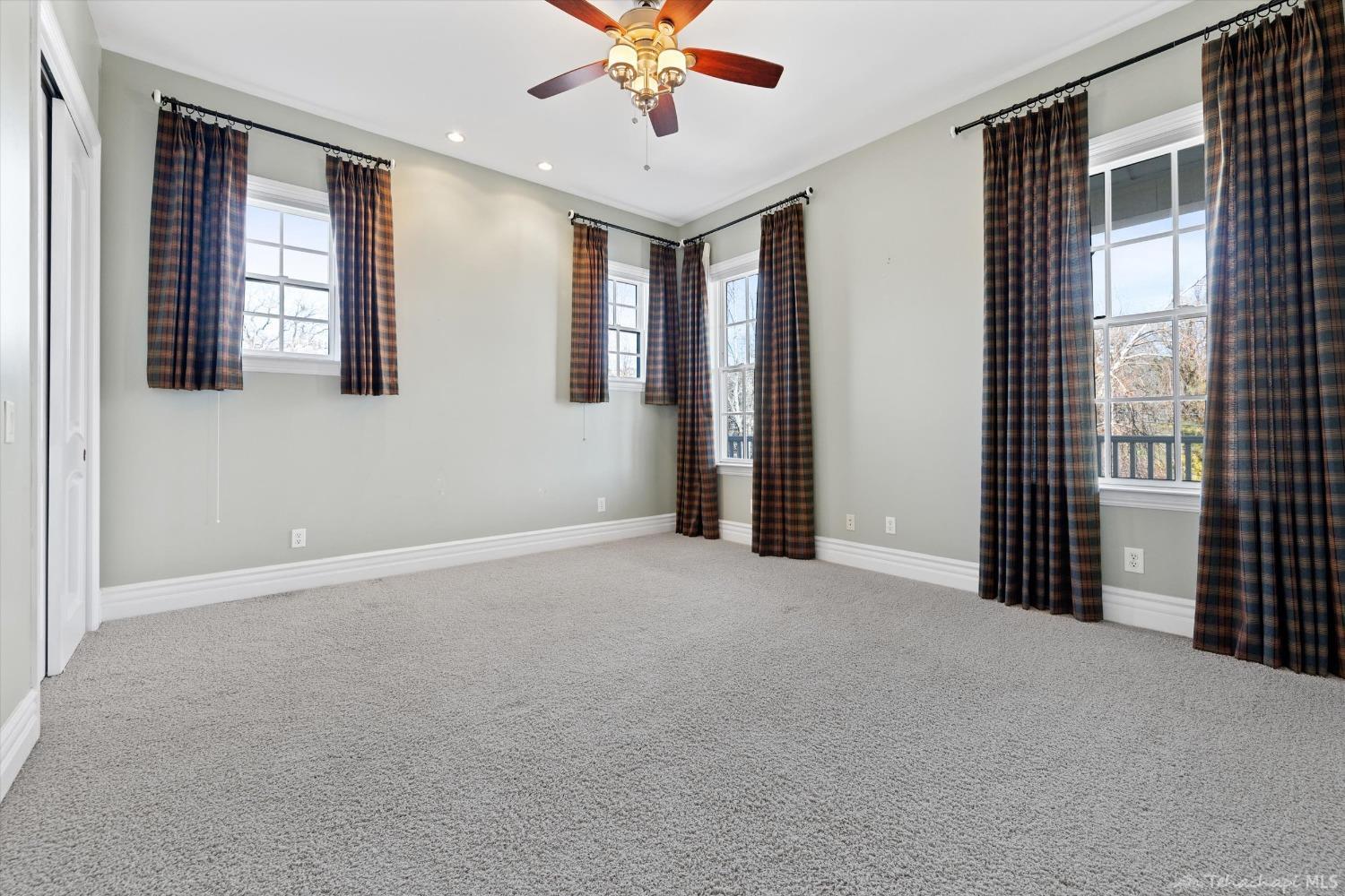 28710 Gleneagle Court