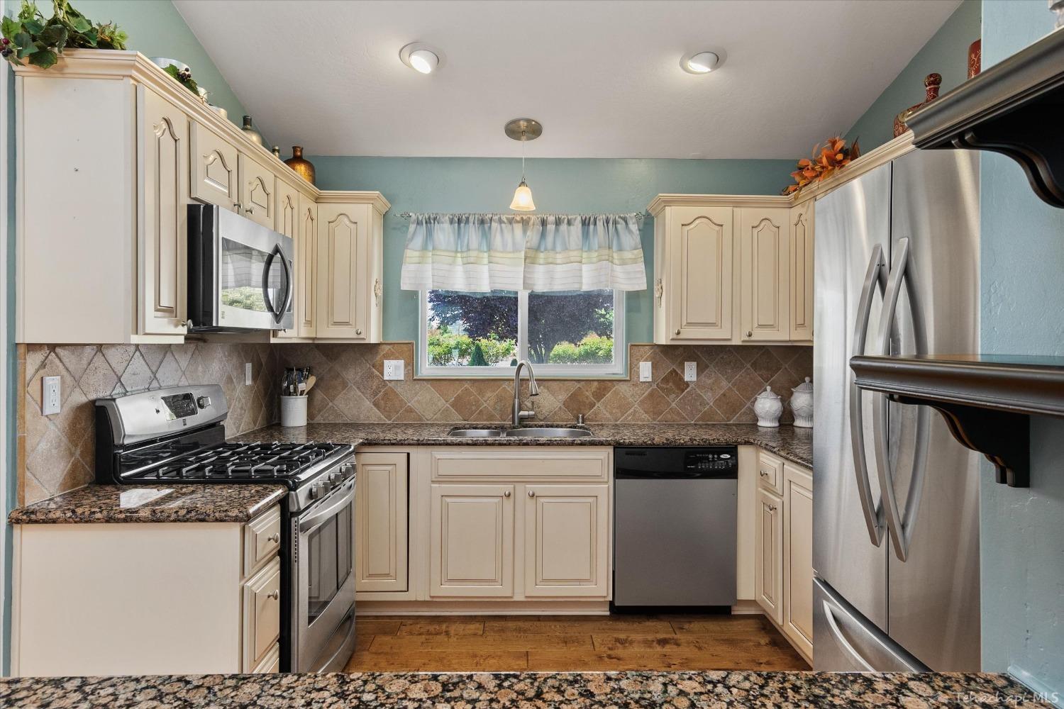 28141 Braeburn Place