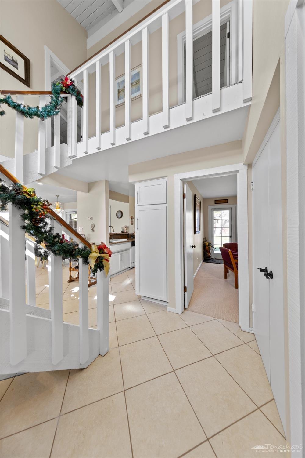 5 Cloverleaf Court