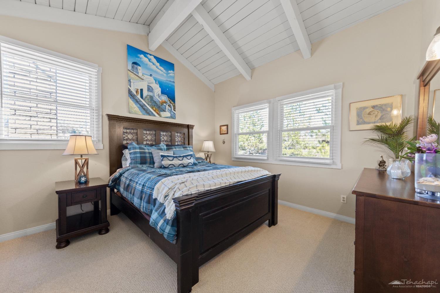 5 Cloverleaf Court