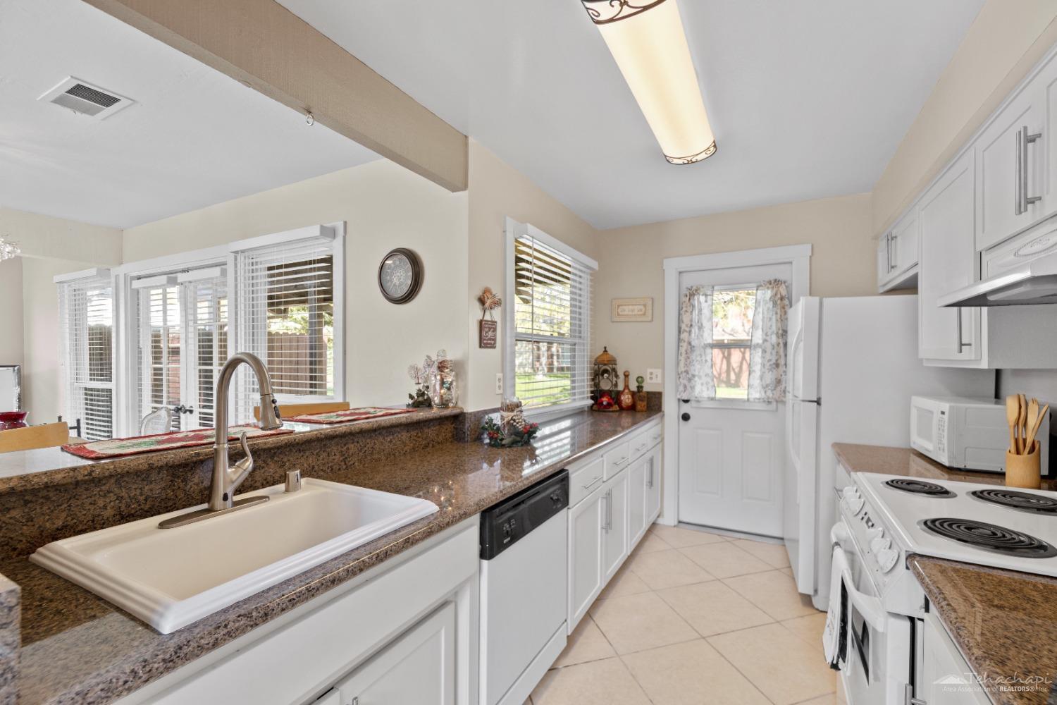 5 Cloverleaf Court