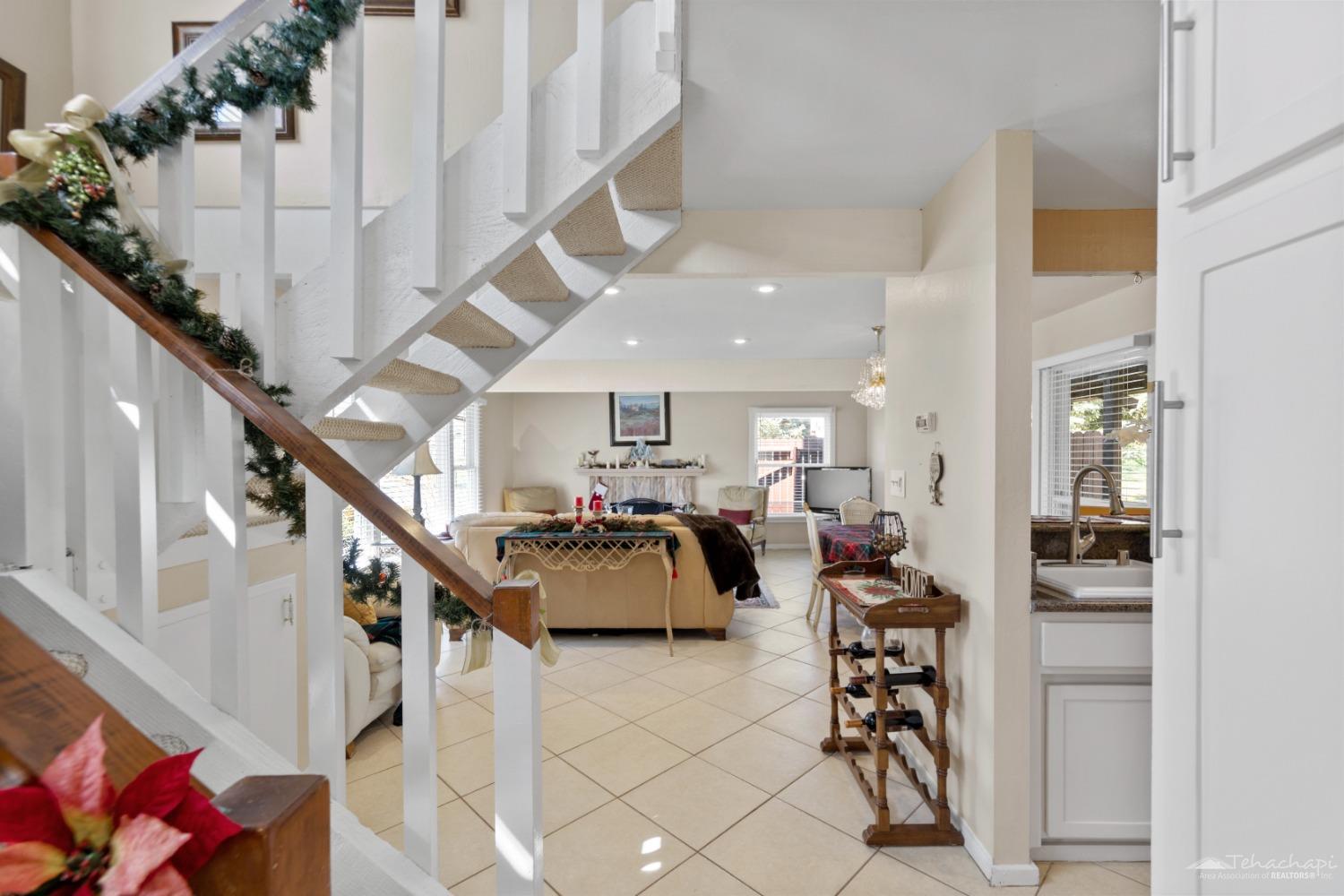 5 Cloverleaf Court