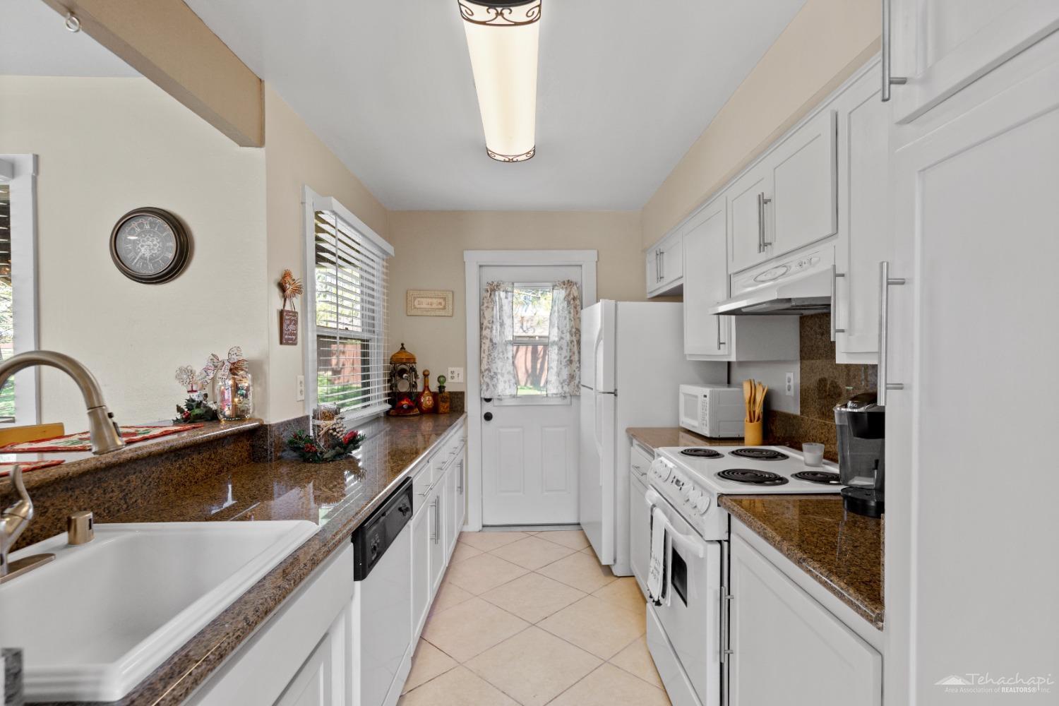 5 Cloverleaf Court