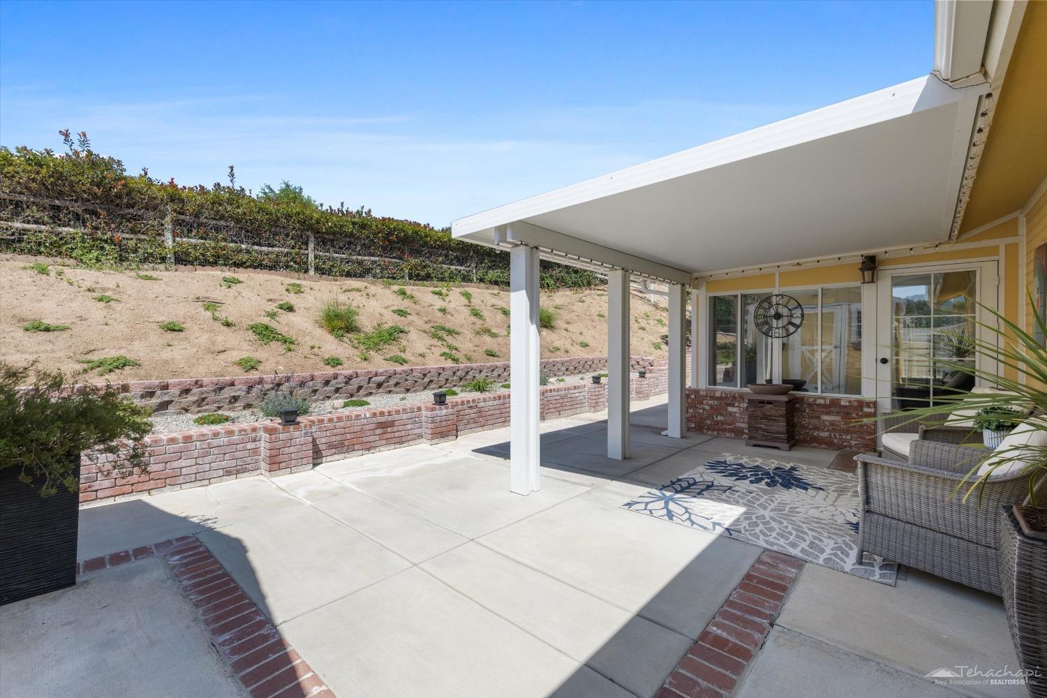 21276 White Pine Drive Unit: 8