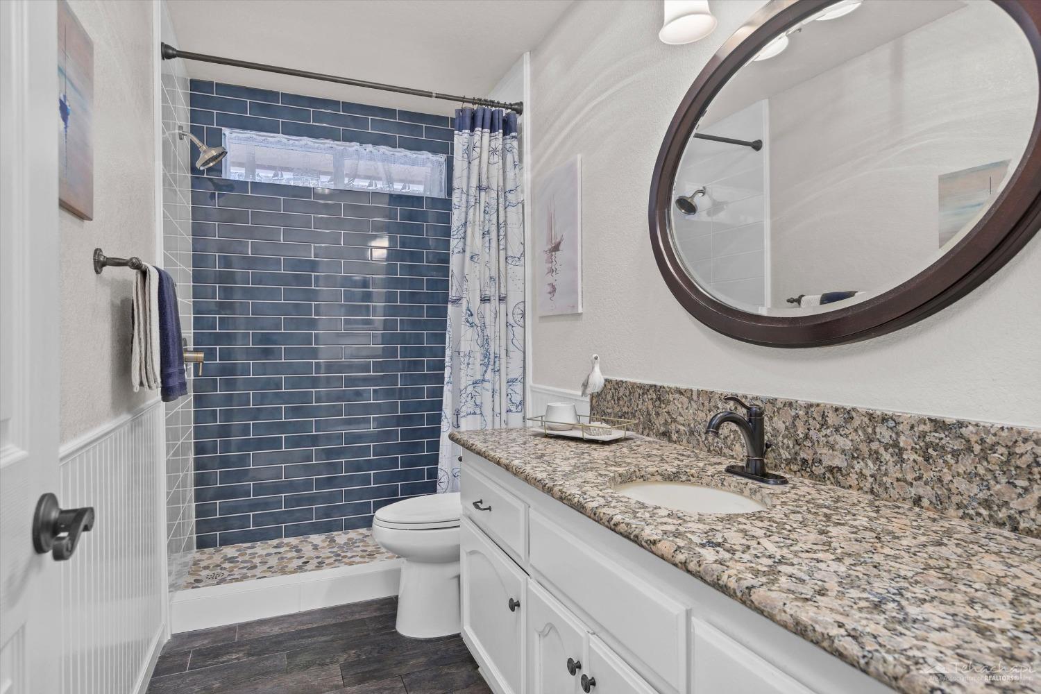 21276 White Pine Drive Unit: 8