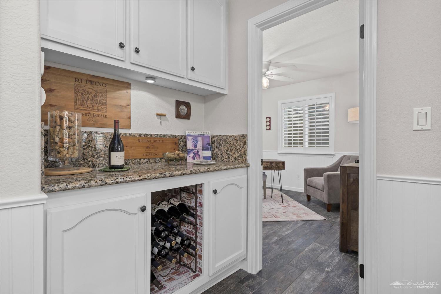 21276 White Pine Drive Unit: 8