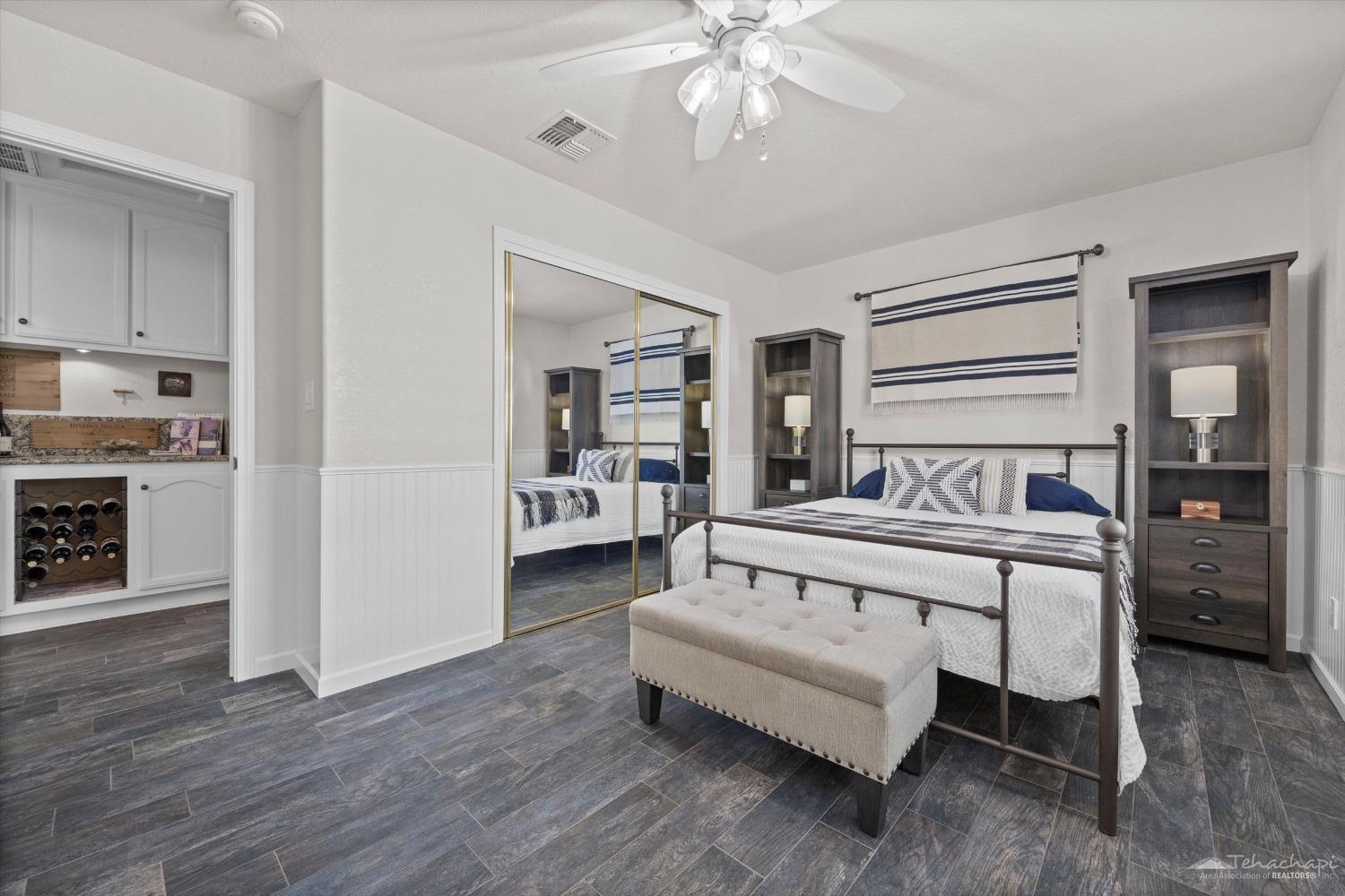 21276 White Pine Drive Unit: 8