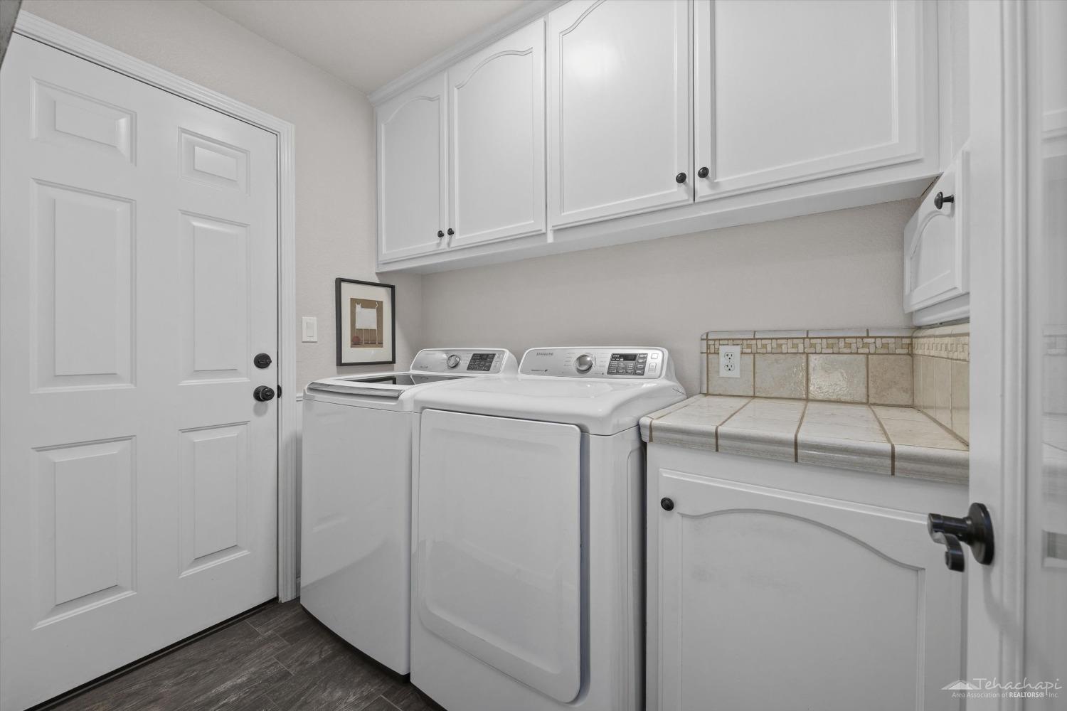 21276 White Pine Drive Unit: 8