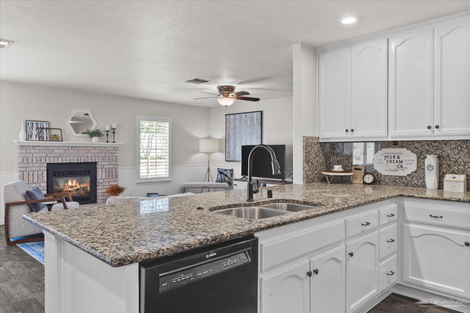 21276 White Pine Drive Unit: 8