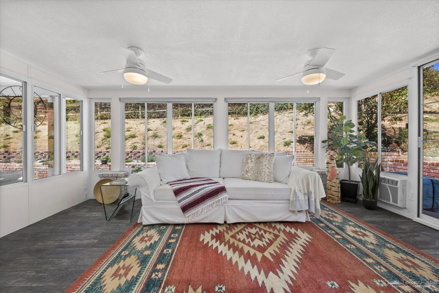 21276 White Pine Drive Unit: 8