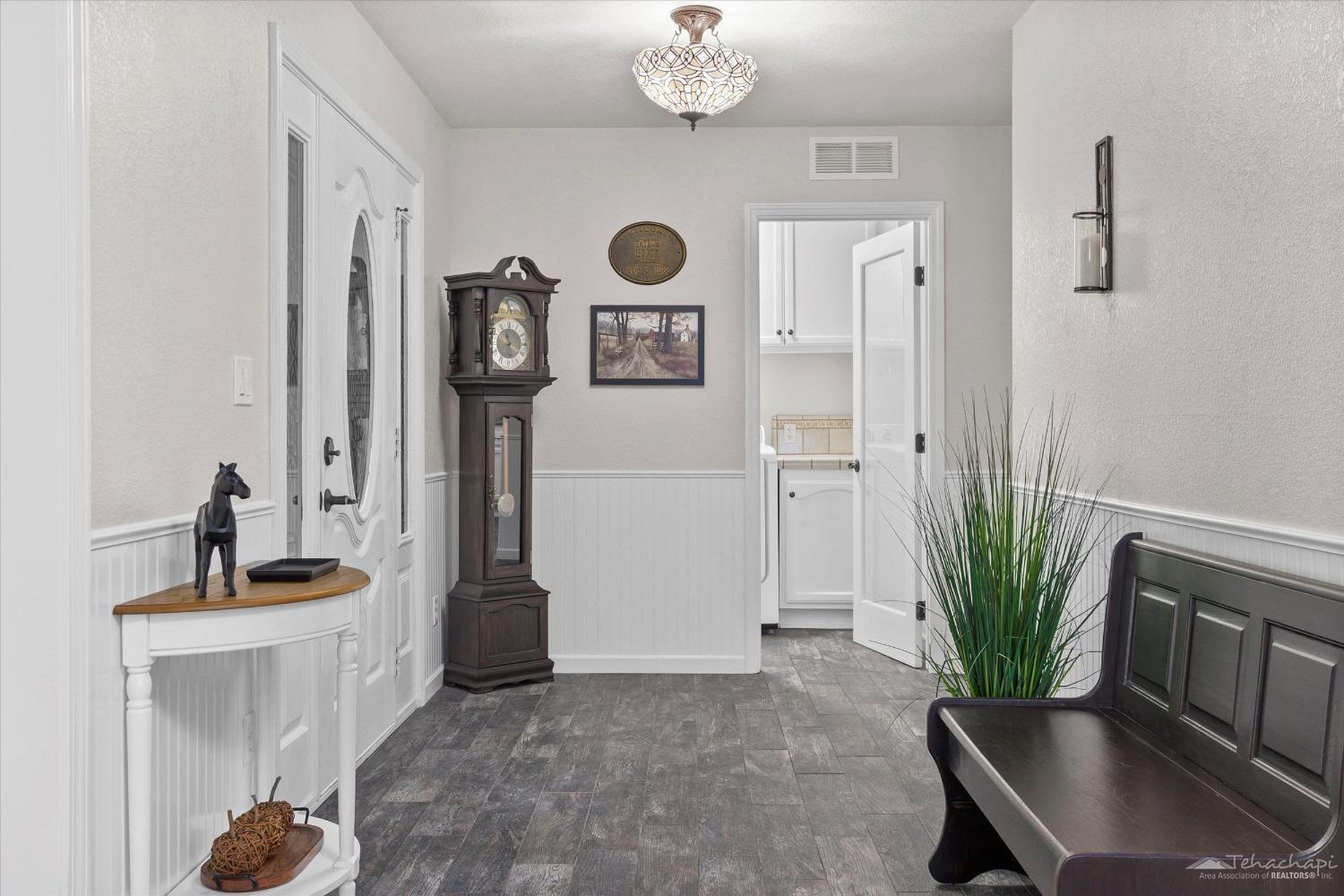 21276 White Pine Drive Unit: 8