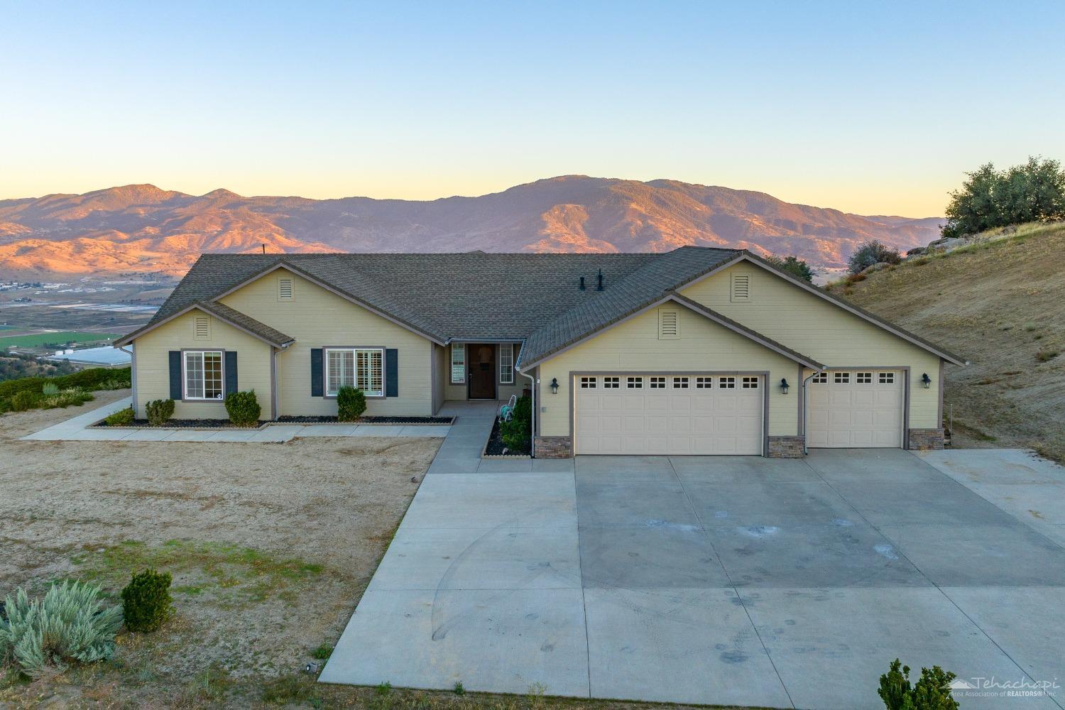 27550 Skyline Drive