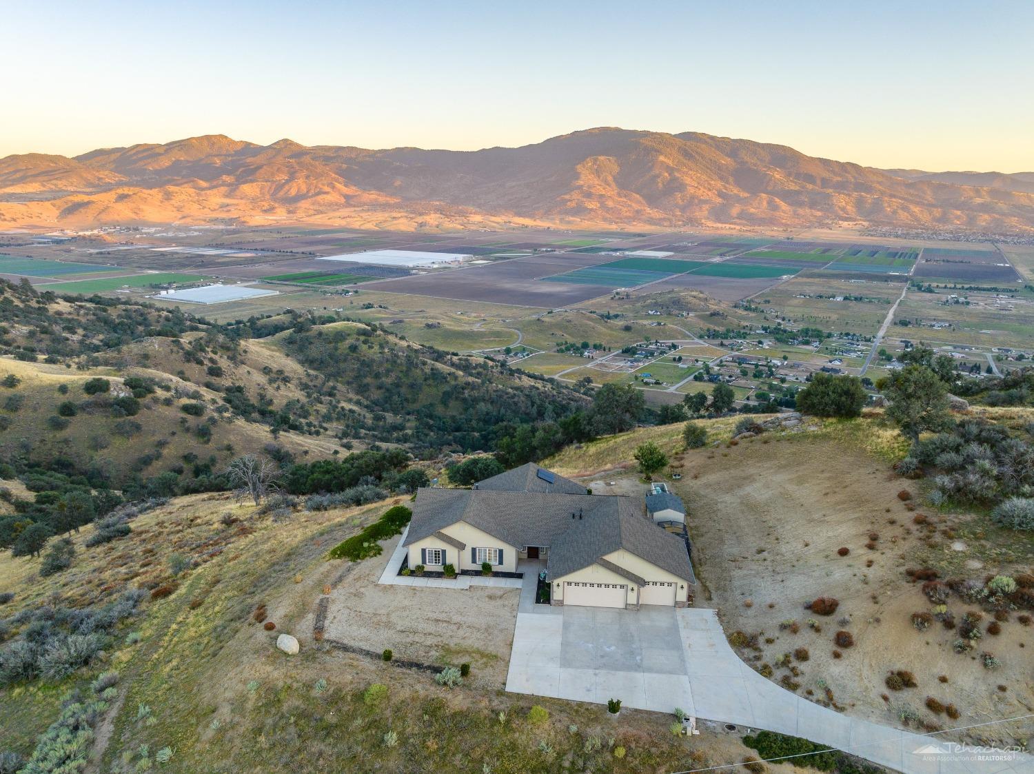 27550 Skyline Drive