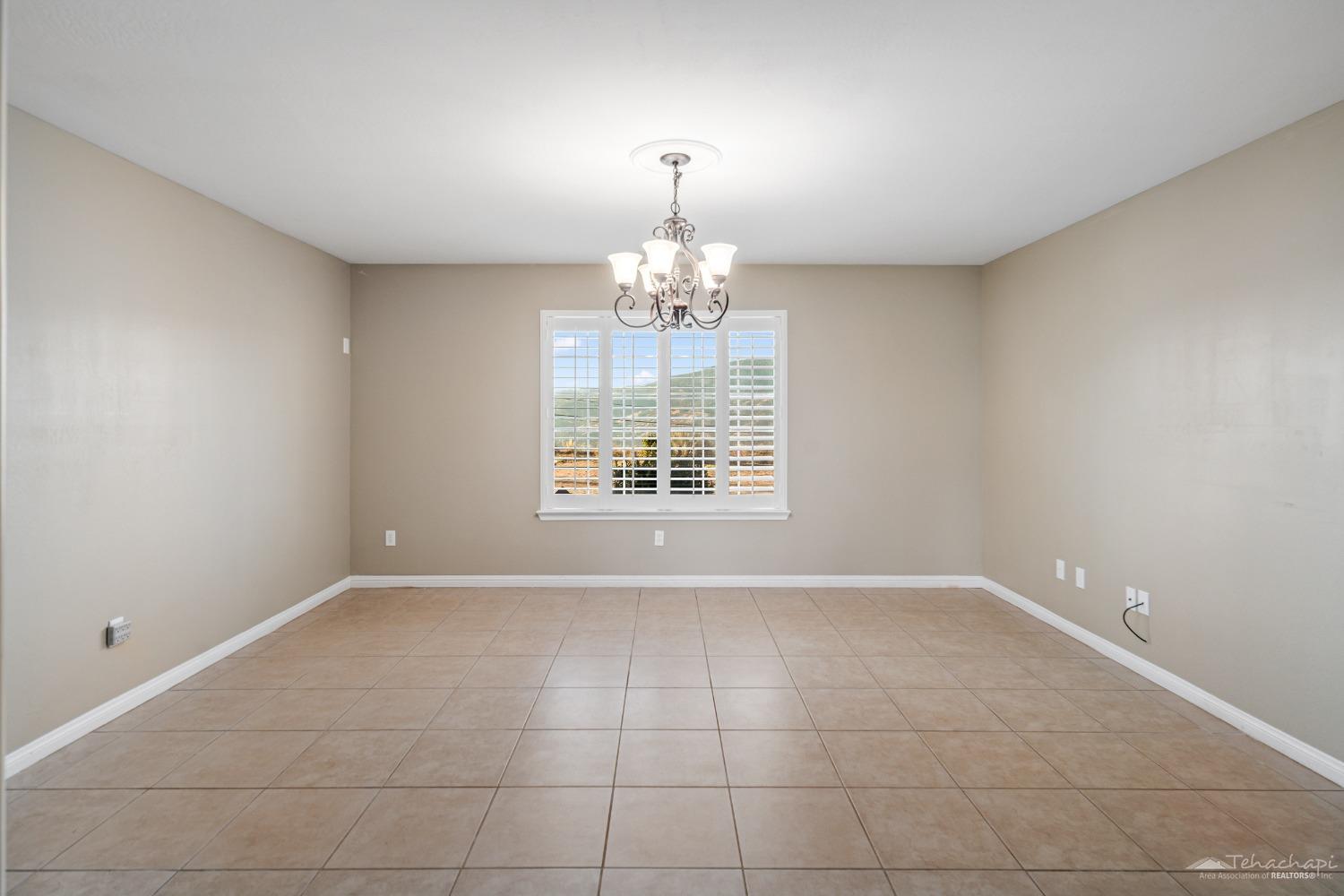 27550 Skyline Drive