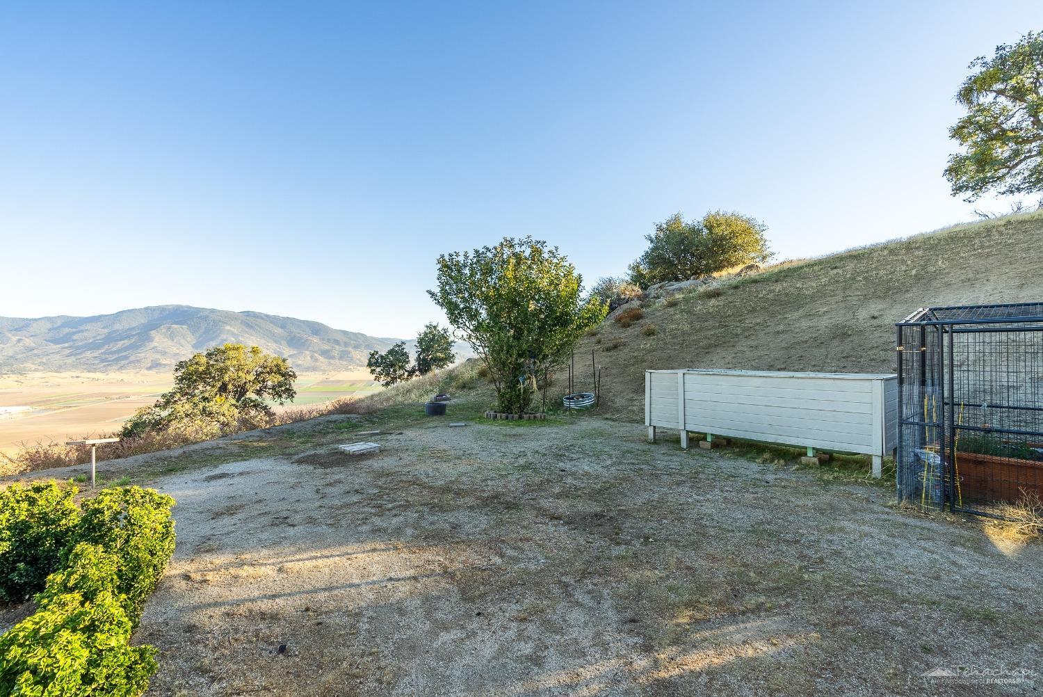 27550 Skyline Drive