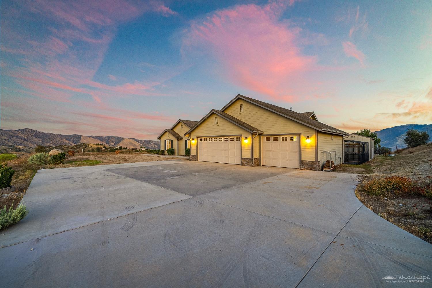 27550 Skyline Drive