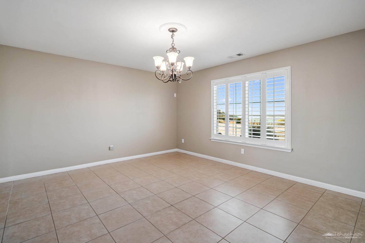 27550 Skyline Drive