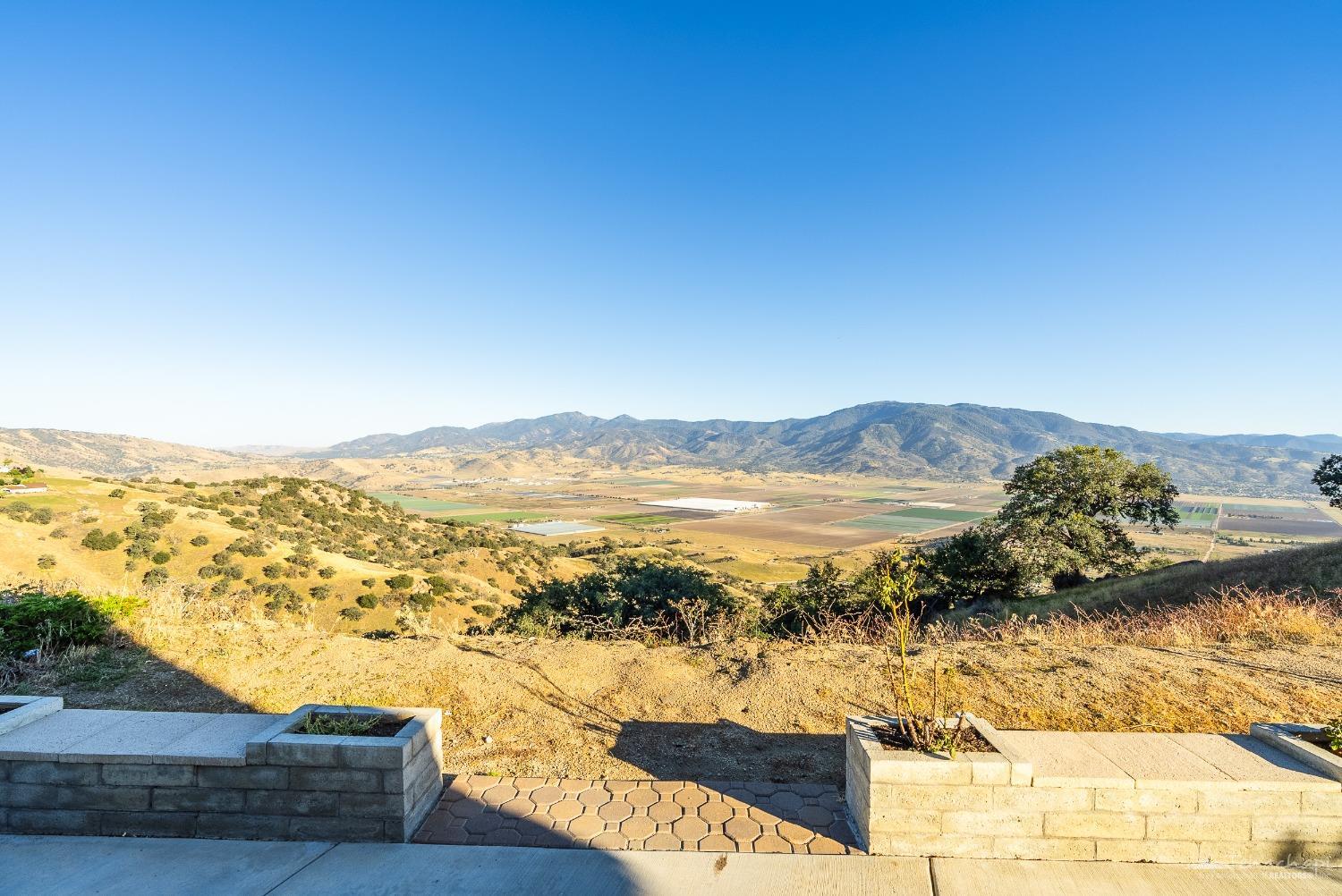 27550 Skyline Drive