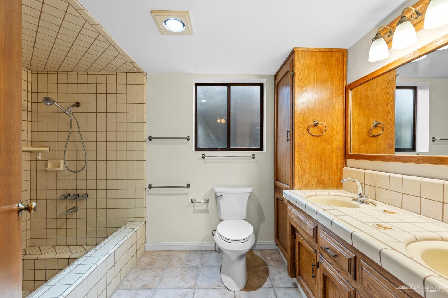 23901 Shoreline Court