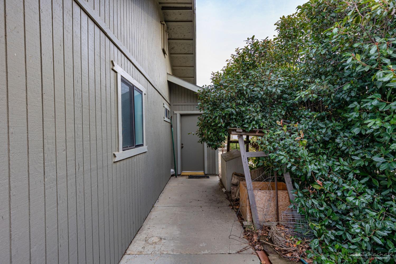 23901 Shoreline Court