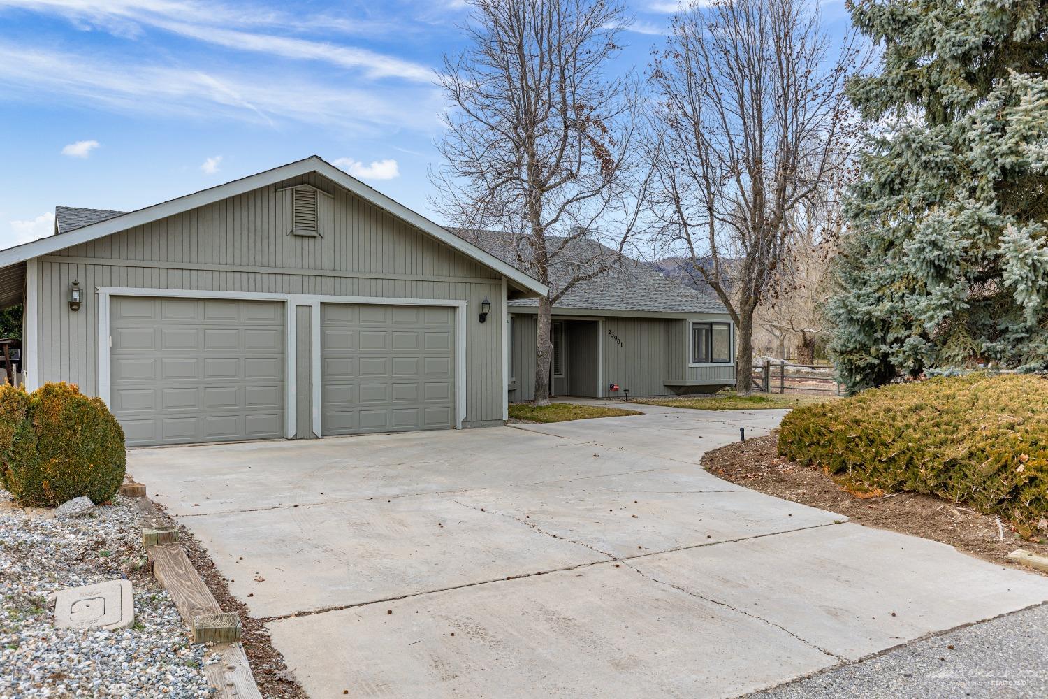23901 Shoreline Court