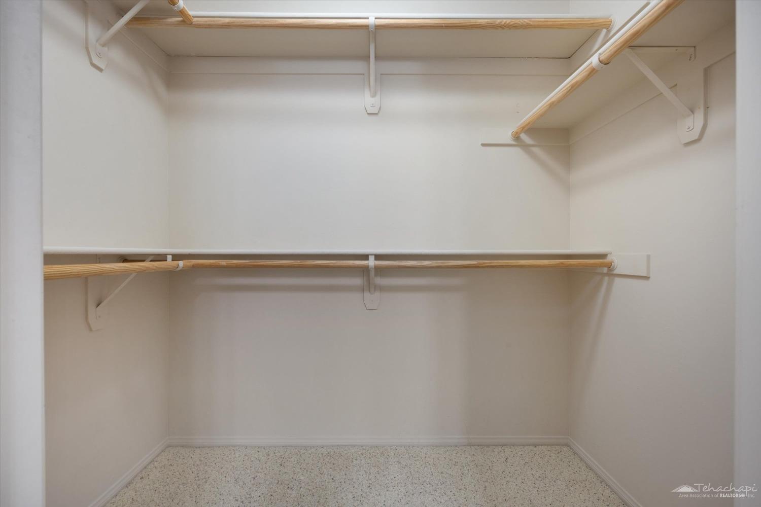 21276 White Pine Drive Unit: 48