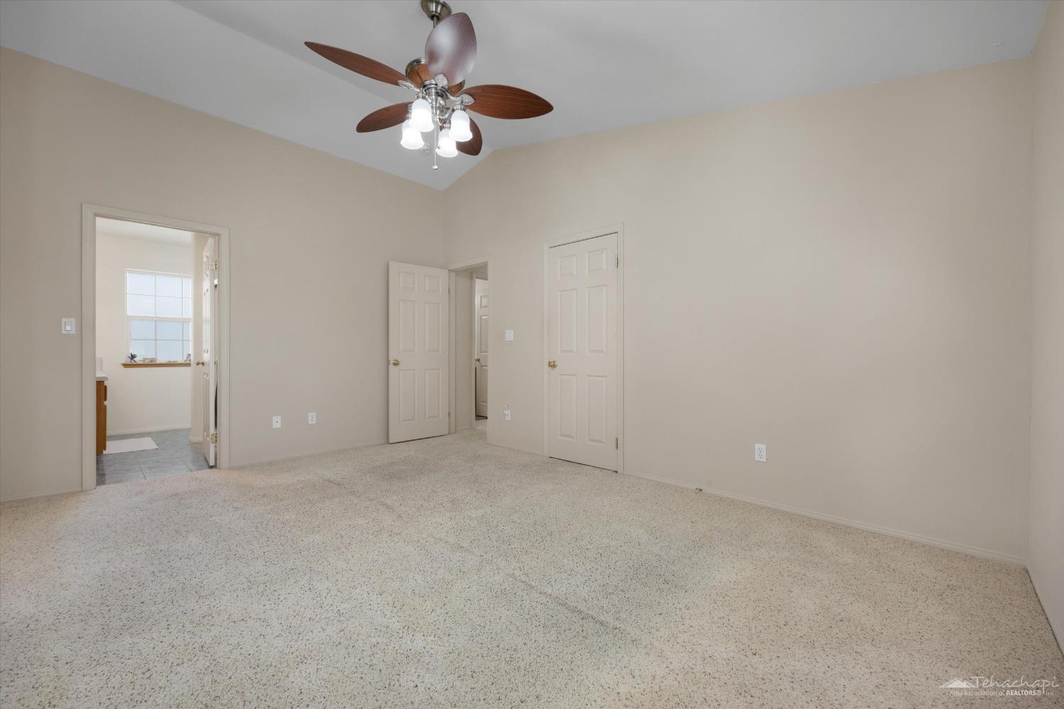 21276 White Pine Drive Unit: 48