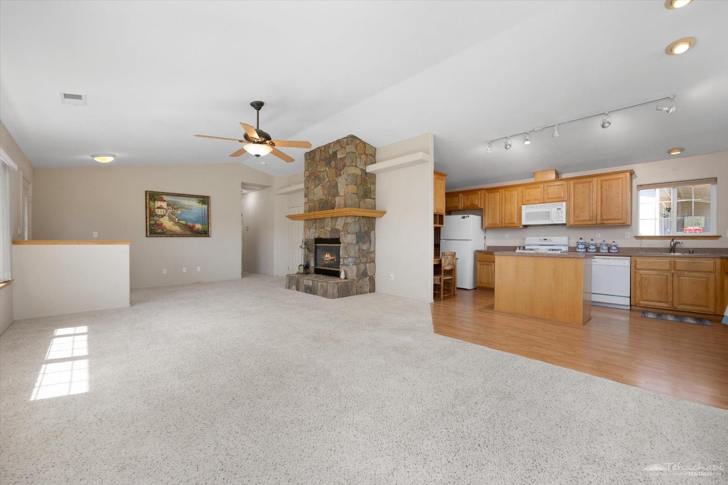 21276 White Pine Drive Unit: 48